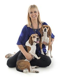 teresa rhyne with dogs